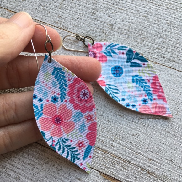 🌸Wildflowers leather earrings - hot pink & aqua - Picture 2 of 3